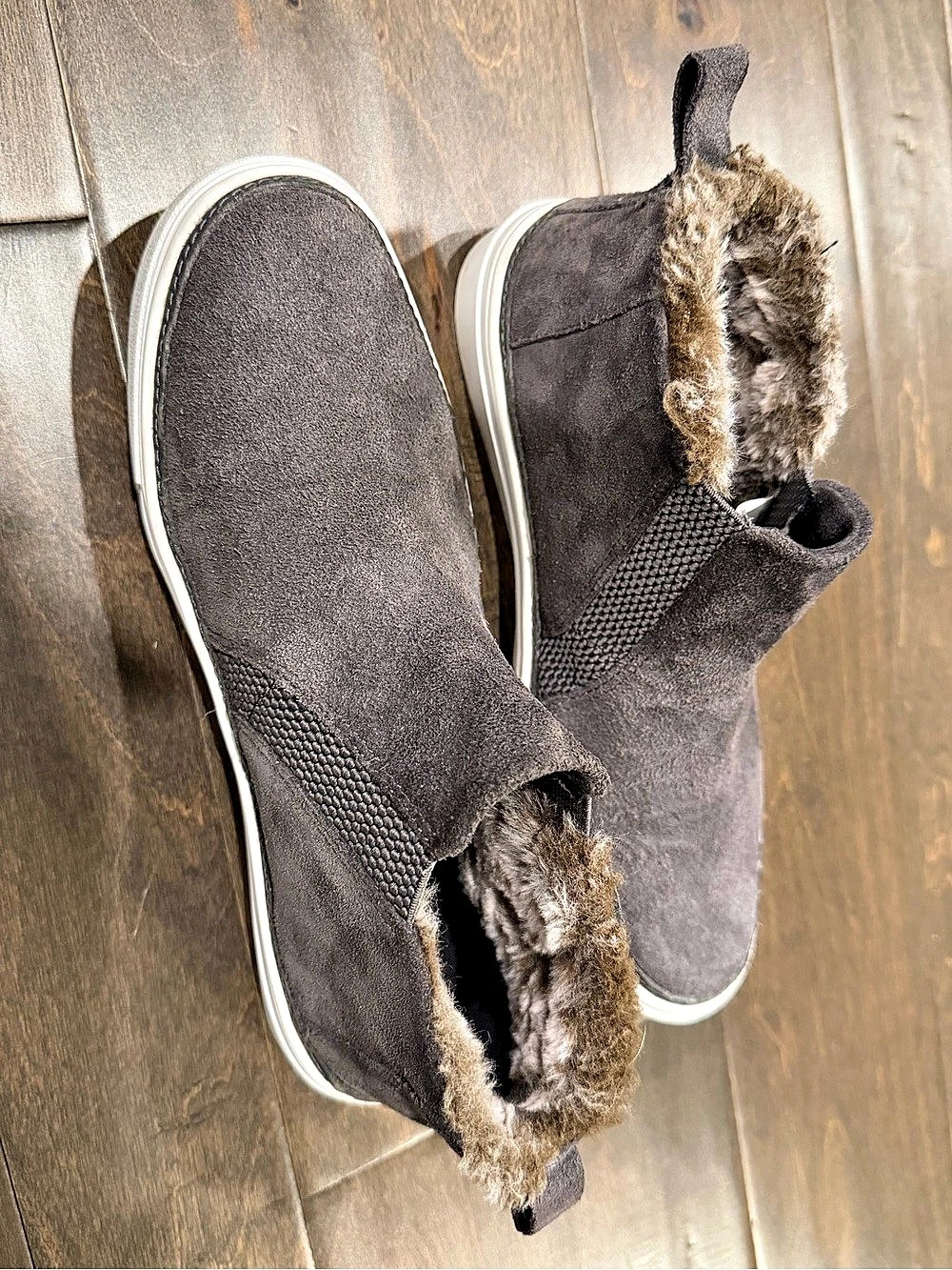 TOMS Faux Fur Slip-On Sneakers Gray & White US 7.5 - Picture 7 of 10